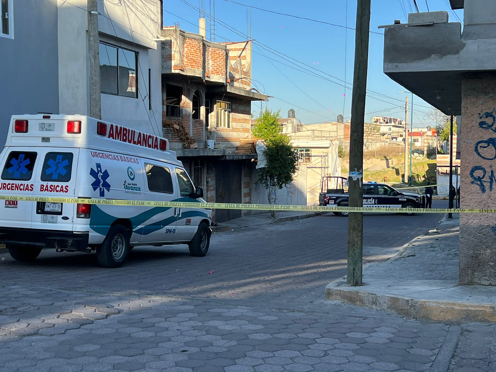 Fallece hombre en vía pública de San Pablo del Monte; posible congestión alcohólica como causa de muerte