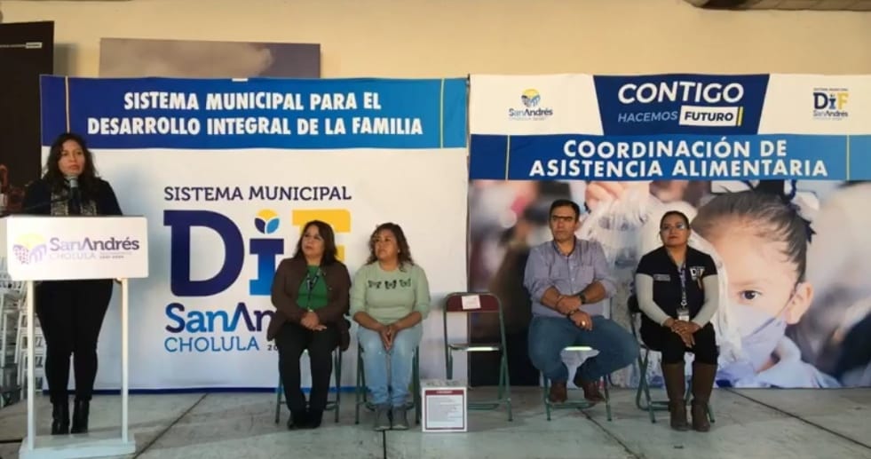 Guadalupe Cuautle entrega apoyo alimentario a sectores vulnerables de forma conjunta con gobierno estatal