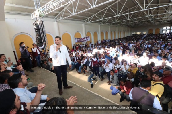 Armenta recorre en precampaña tres regiones del estado de Puebla