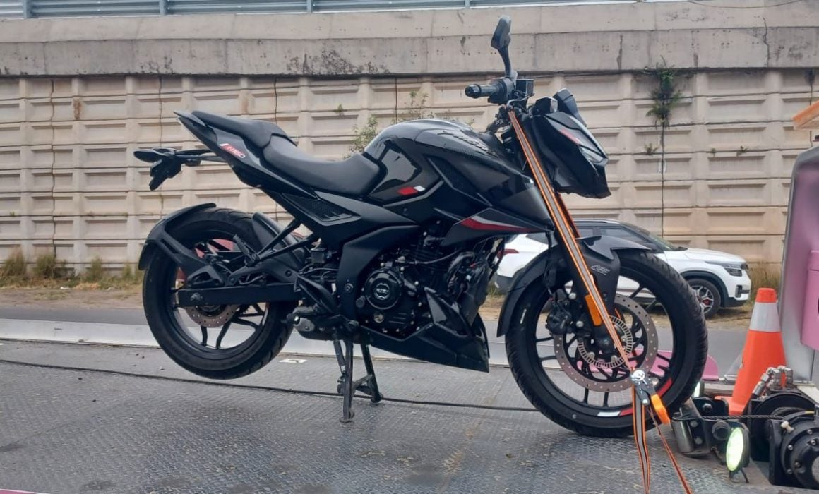 Asegura policía de Chiautempan motocicleta con números de serie alterados