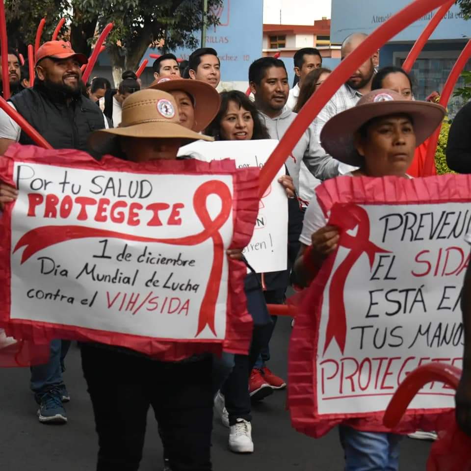 Marchan en Tlaxcala contra el odio y el estigma hacia el VIH-SIDA 