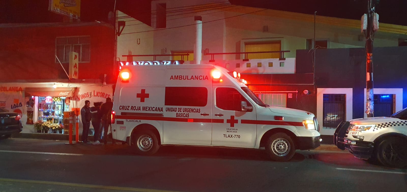 Sujetos detonan armas de fuego e hieren a un joven con una bala perdida en Acuitlapilco.