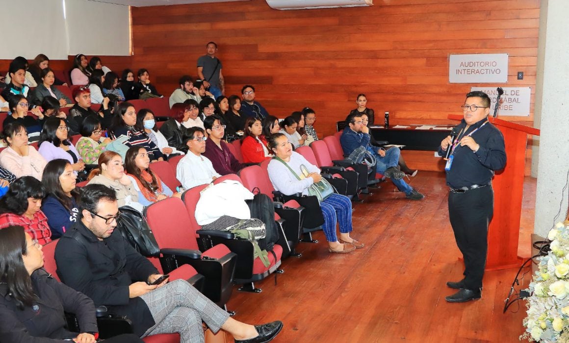 Realiza Diseño Textil de la UATX conversatorio sobre tolerancia