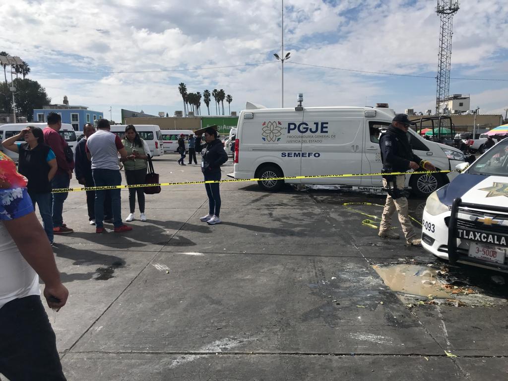 Muere mujer en la explanada del Mercado Capitalino