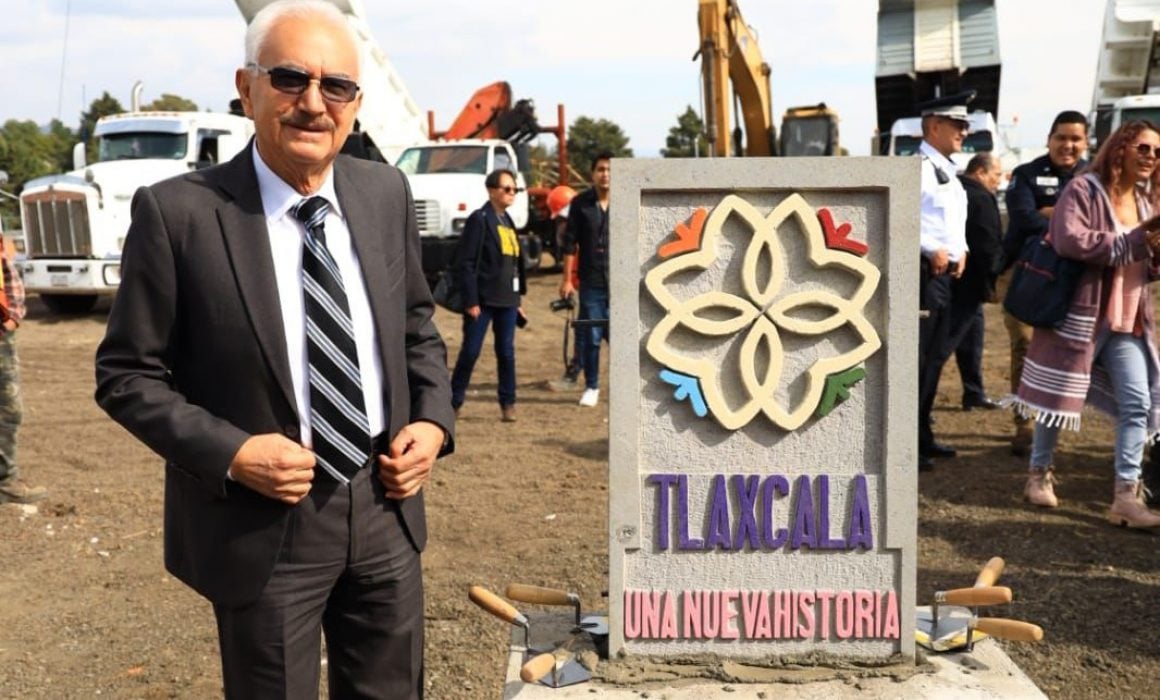 Atestigua Gustavo Jiménez la colocación de la primera piedra de la SSC