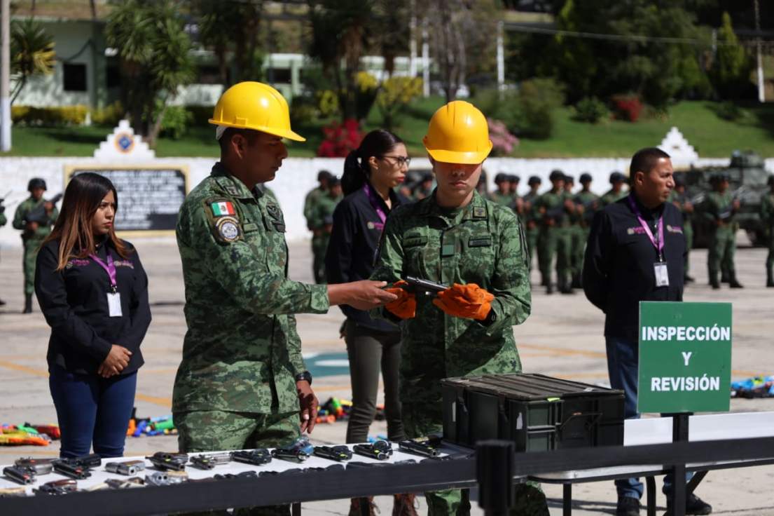 Destruyen 54 armas de fuego y juguetes bélicos en la 23 Zona Militar