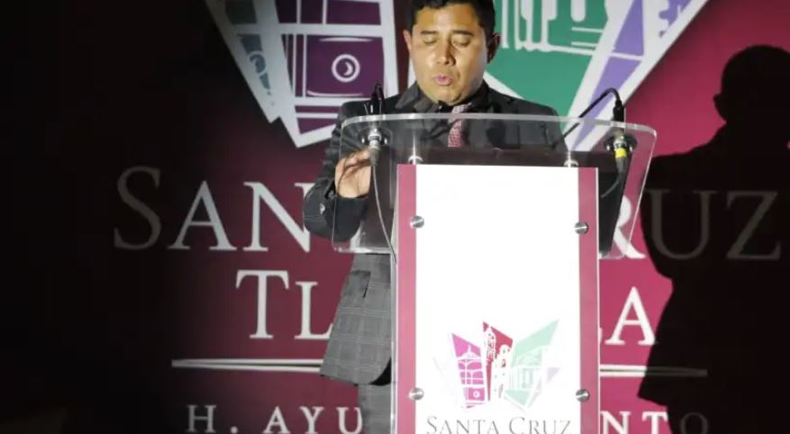 David Martínez del Razo lleva a cabo su primer informe de gobierno