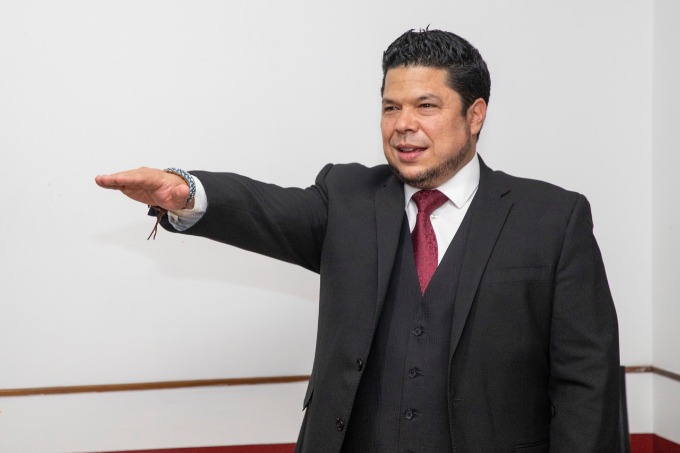 TEPJF determina que debe haber investigación contra Gabriel Biestro por actos anticipados de campaña