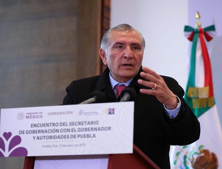 Niega Adán Augusto tener intención de levantar la mano de candidatos en Puebla para 2024