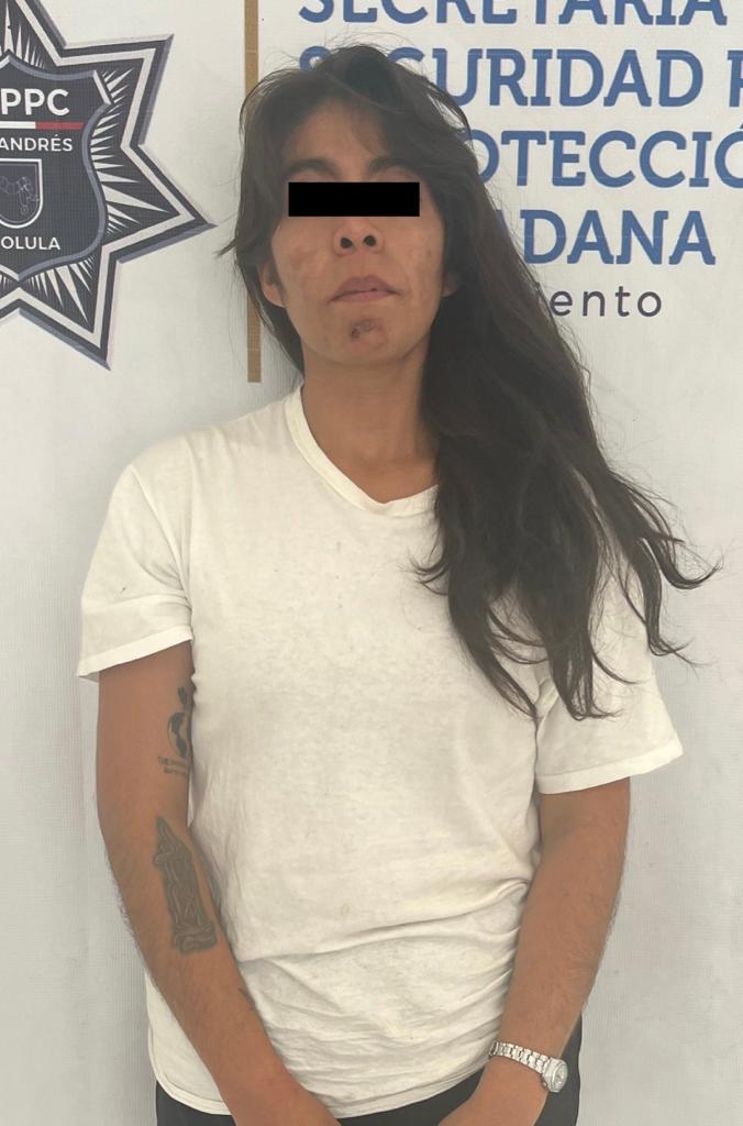 Detiene policía de San Andrés Cholula a probable responsable de robo a Elektra