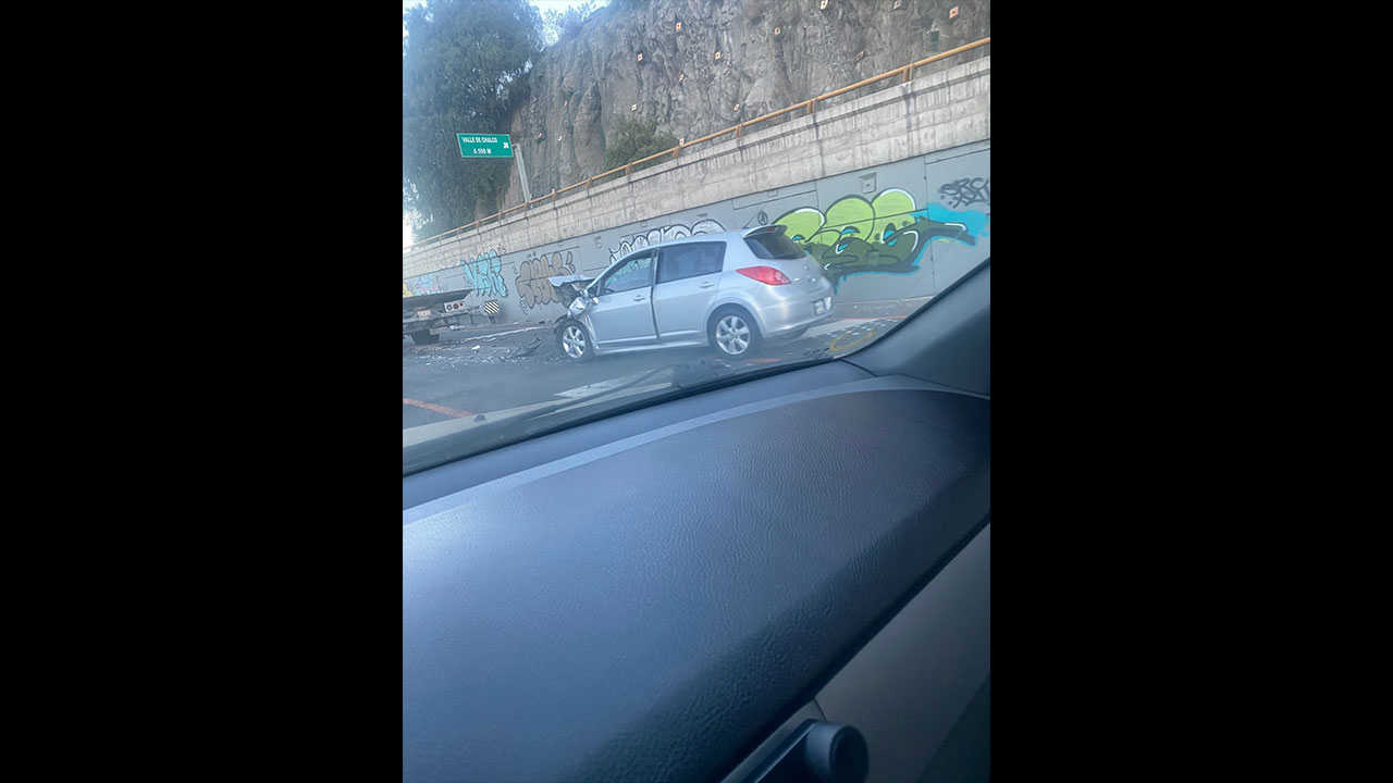 Accidente sobre la autopista México-Puebla provocó caos vial 