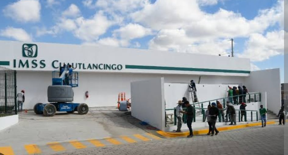No más ambulantes en calles adyacentes en el Hospital de IMSS de Cuautlancingo