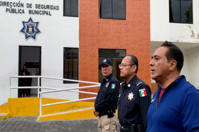 Alcalde de Tlaxcala concilia diferencias con policías municipales