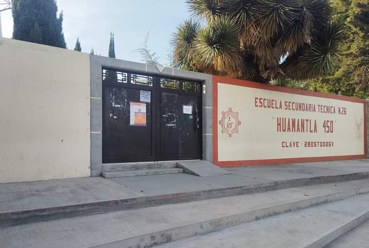Denuncian venta de drogas y desorden en Técnica 26 de Huamantla