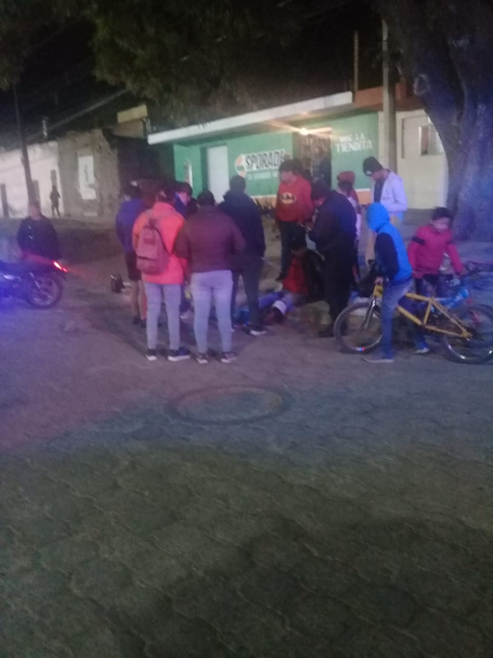 Balean a hombre mientras observaba un partido de fútbol en Papalotla