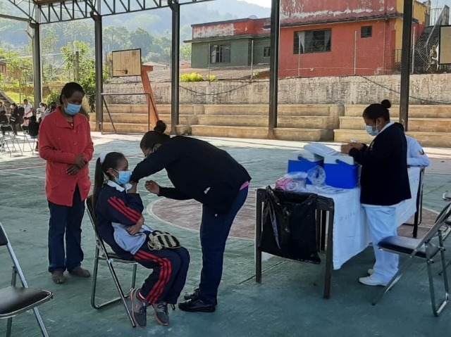 Habilitarán 8 escuelas para vacunación contra el Covid-19 en Atlixco y Cholula