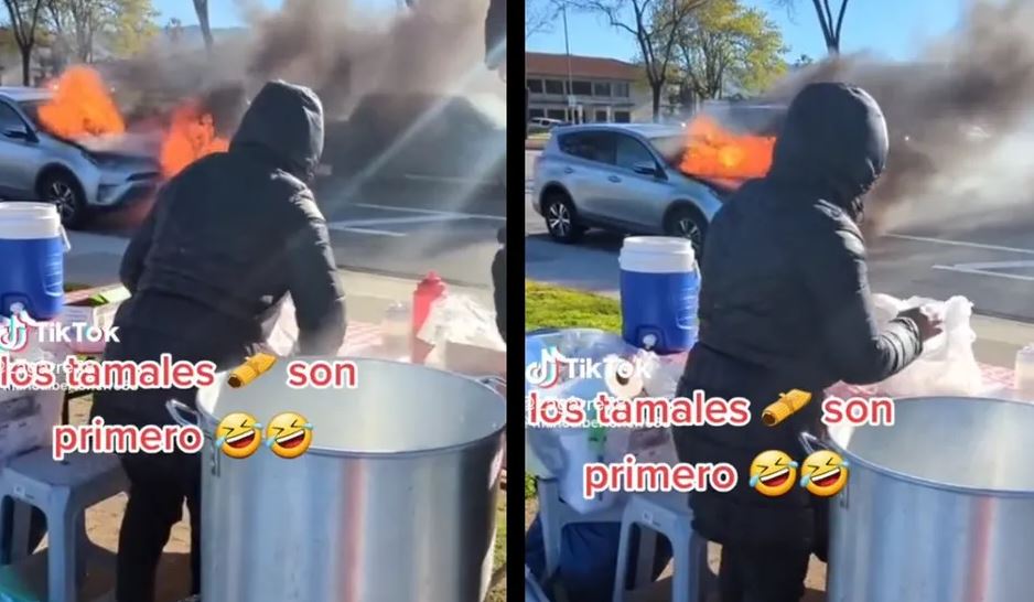 "Primero lo que deja": Mujer no deja de vender tamales a pesar de que auto se incendia frente a su puesto (Vídeo)