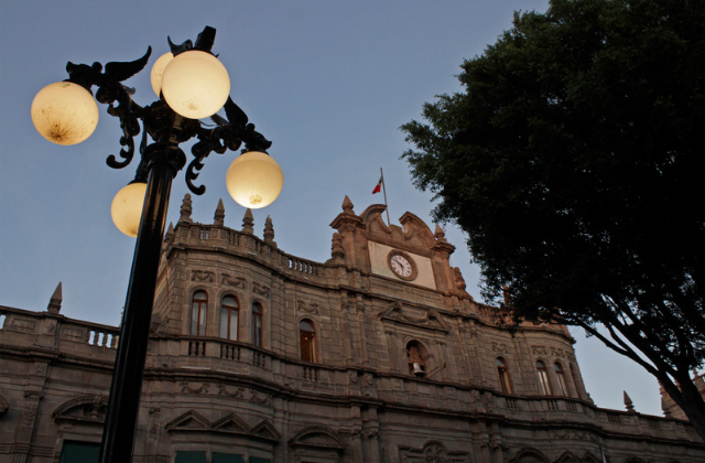 Luminarias mas vandalizadas son en el Centro Histórico y Juntas Auxiliares