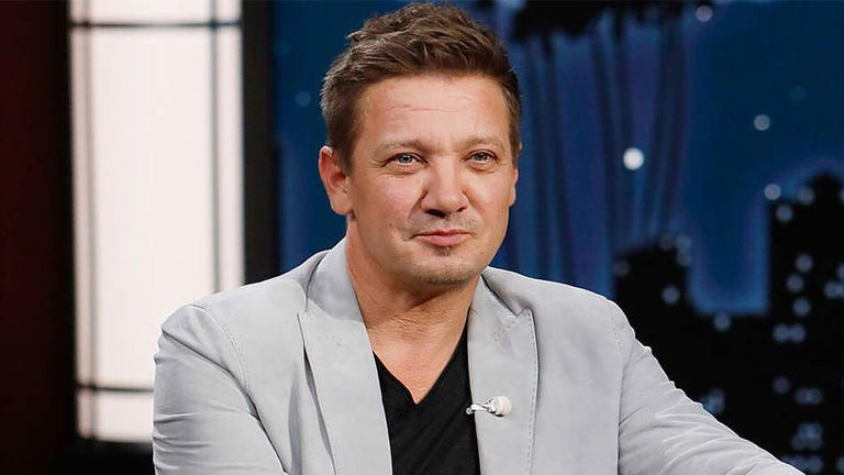 Jeremy Renner (Hawkeye) es hospitalizado tras sufrir grave accidente
