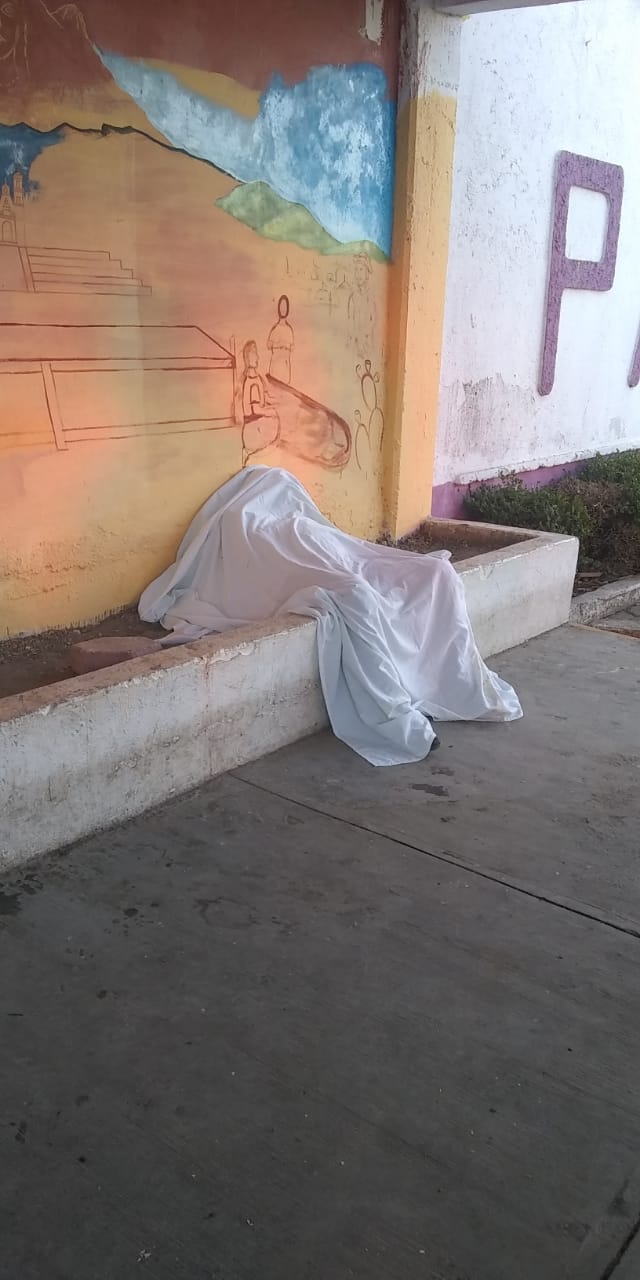 Fallece hombre frente a panteón municipal de Contla