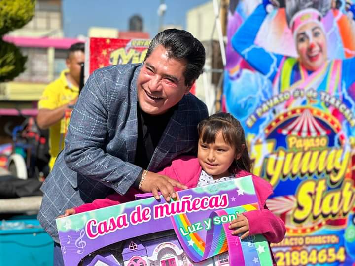 Ayuntamiento de Zacatelco festeja el Día de Reyes con la ciudadanía