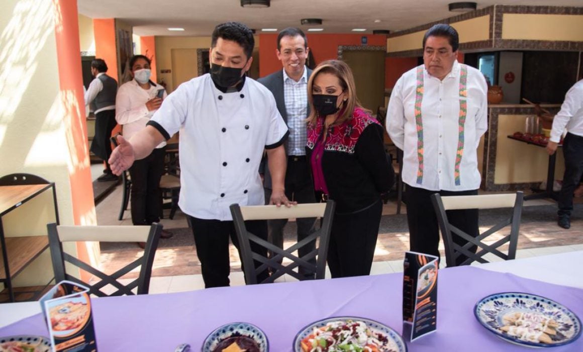 Inauguró Lorena Cuéllar restaurante de comida tlaxcalteca Yólotl