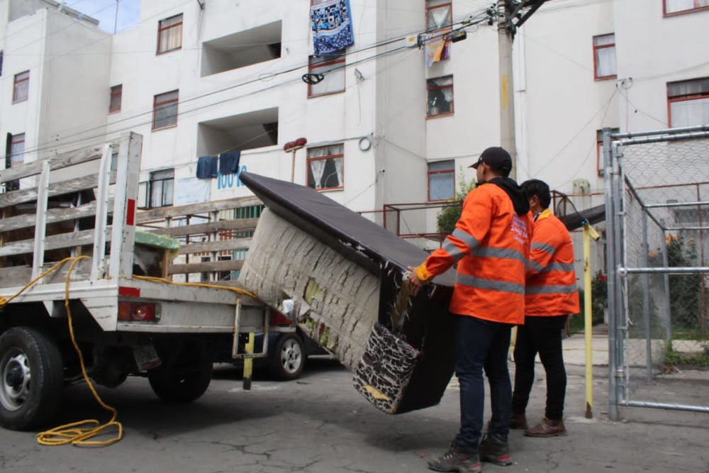  Ayuntamiento de Puebla mantiene programa de descacharrización 