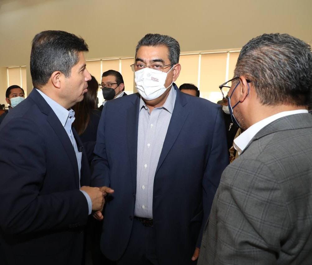 Eduardo Rivera junto con otros alcaldes piden obras y seguridad al gobernador