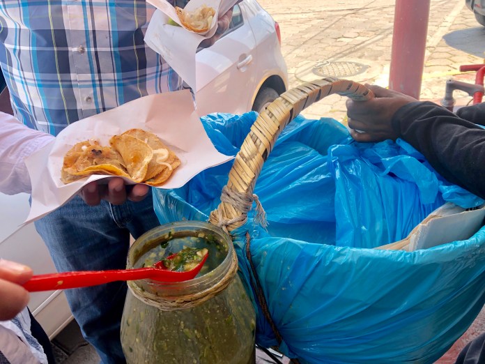 Pide Dulce Silva denominación de origen a los Tacos de Canasta
