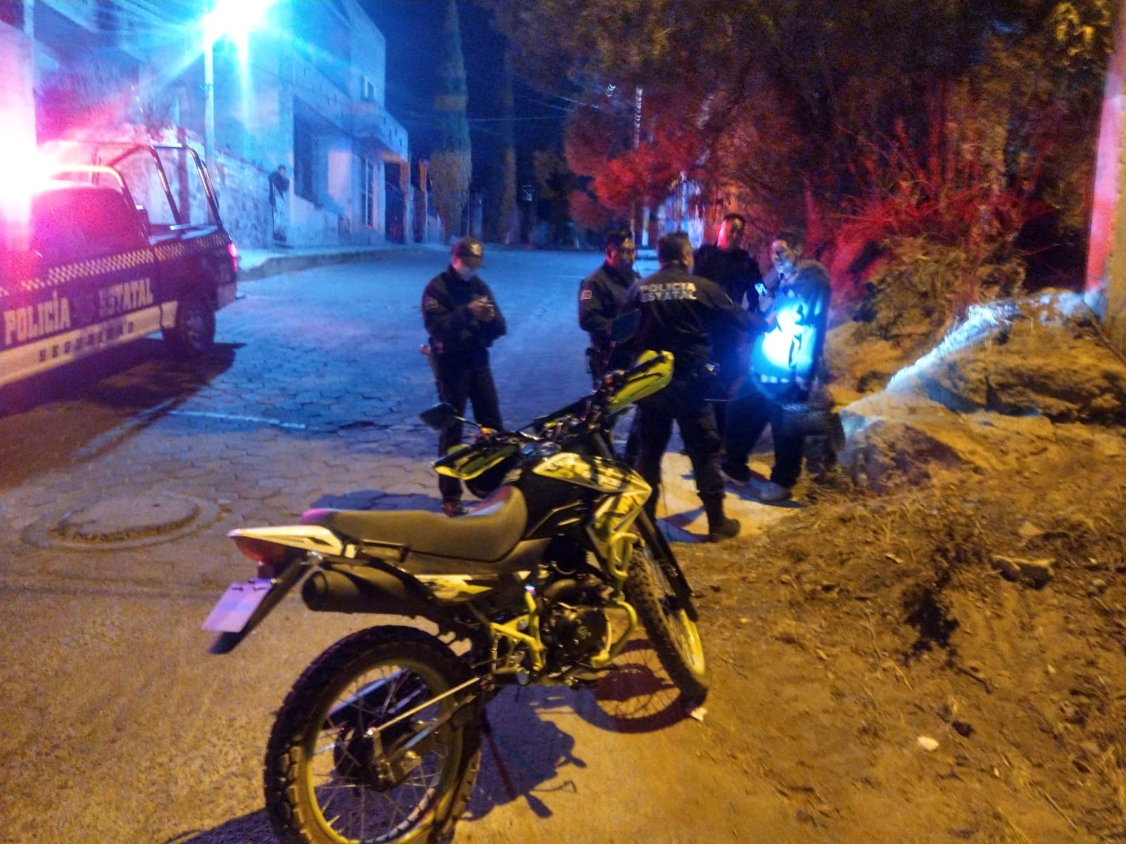 Detienen a presunto narcomenudista en Santa Cruz Tlaxcala; además contaba con orden de aprehensión por el mismo delito 
