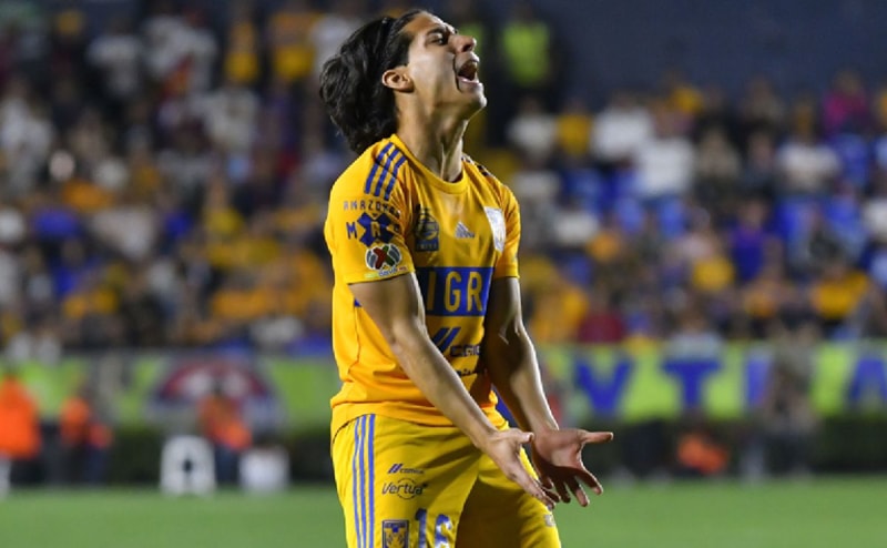 Destrozan a Diego Lainez en redes y piden a Tigres que lo mande a un psiquiatra