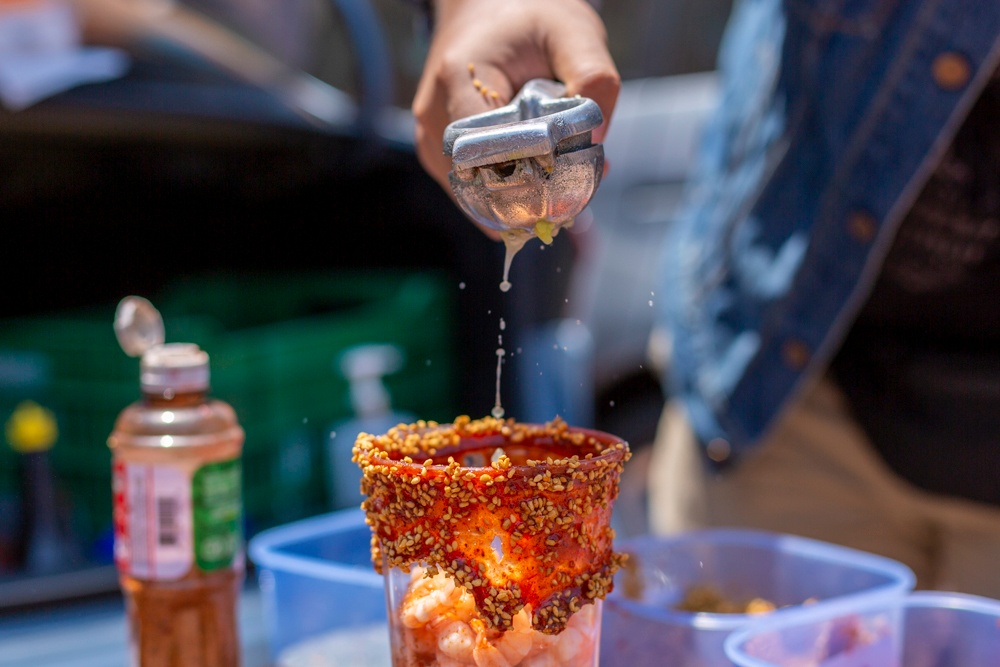 Ayuntamiento de Puebla trabaja en la erradicación de venta de micheladas en la vía pública