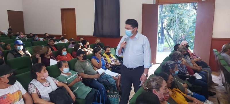 Gobierno de Atlixco brinda capacitación a comerciantes para evitar riesgos sanitarios en la próxima temporada de calor