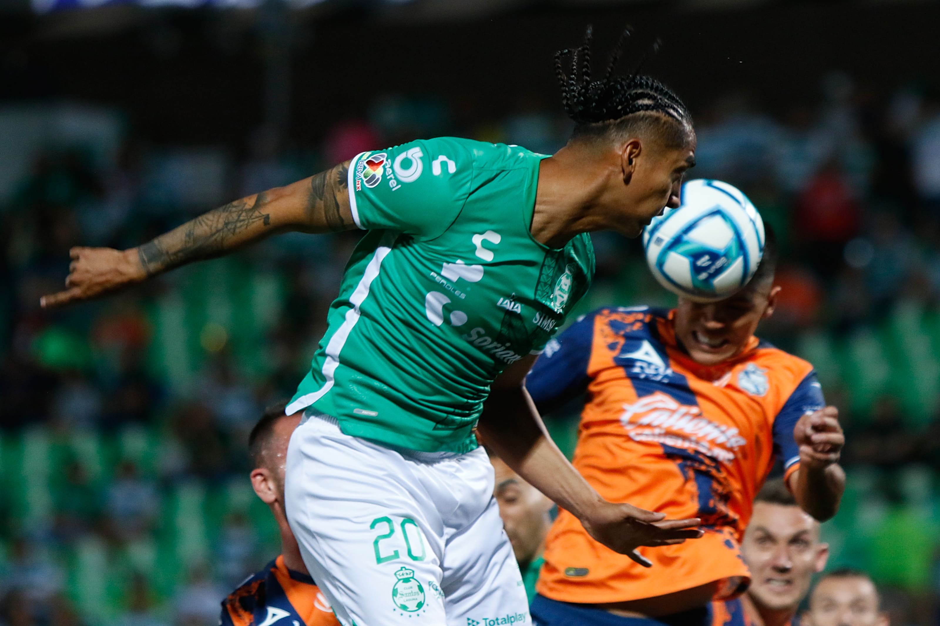 El Puebla se encamina al fracaso, perdió ante Santos 