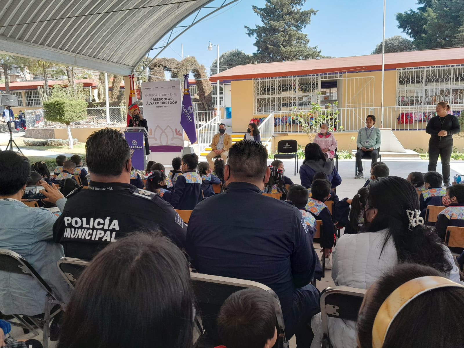 Entregan obras de rehabilitación a infraestructura educativa, en San Pablo del Monte