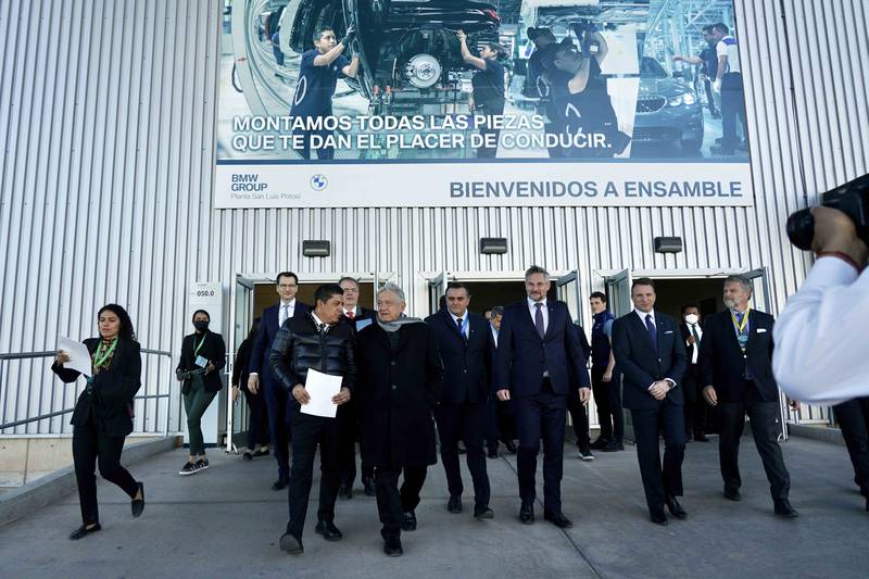 BMW ‘electriza’ a San Luis Potosí: ‘Litio y autos eléctricos son el futuro’, dice AMLO