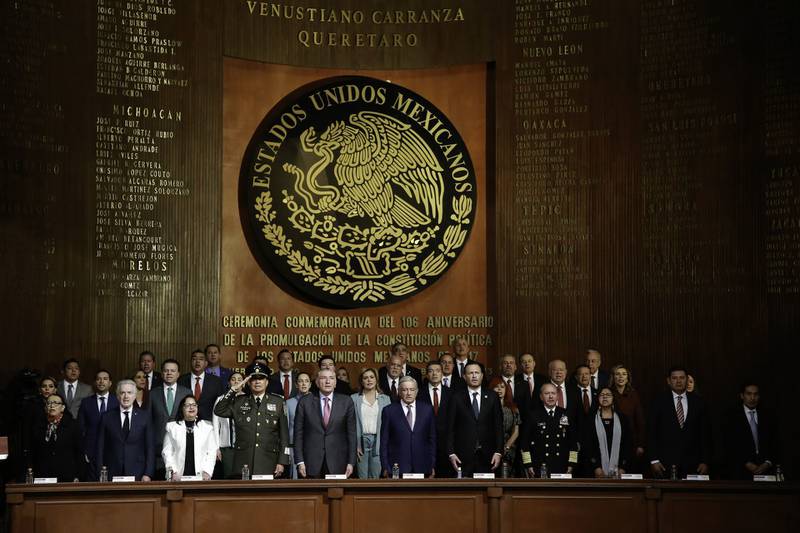 ‘Debemos impugnar por la lucha’: Frases de AMLO y funcionarios para celebrar la Constitución