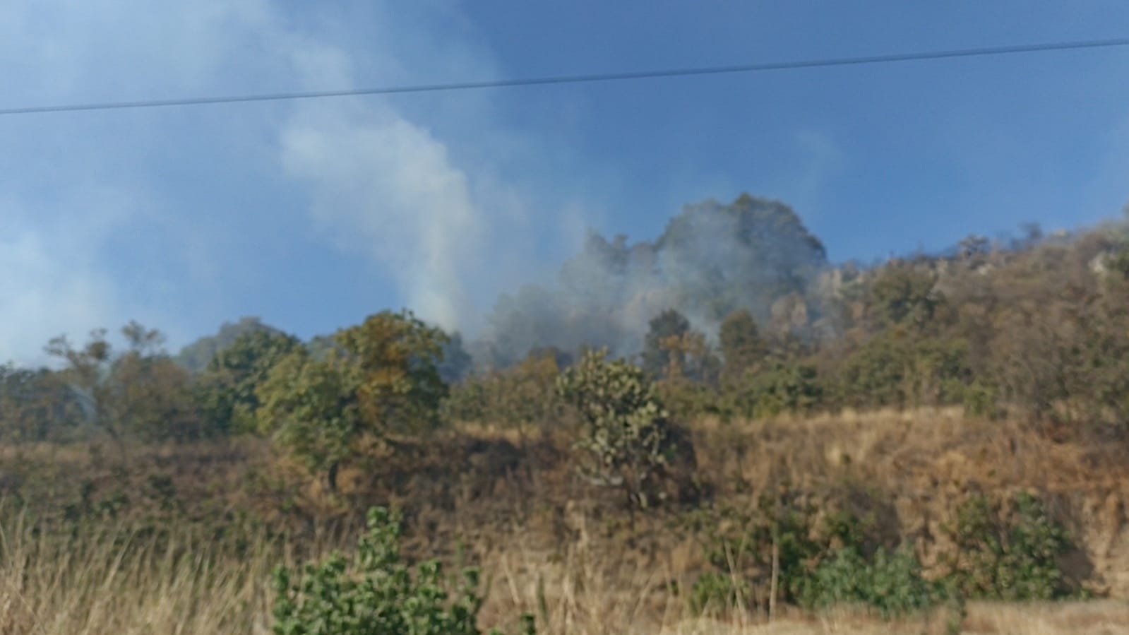 Persiste quema de pastizales en Tlaxcala
