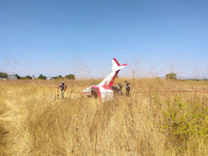 Cae aeronave en Tequesquitengo, Morelos; muere conductor y copiloto