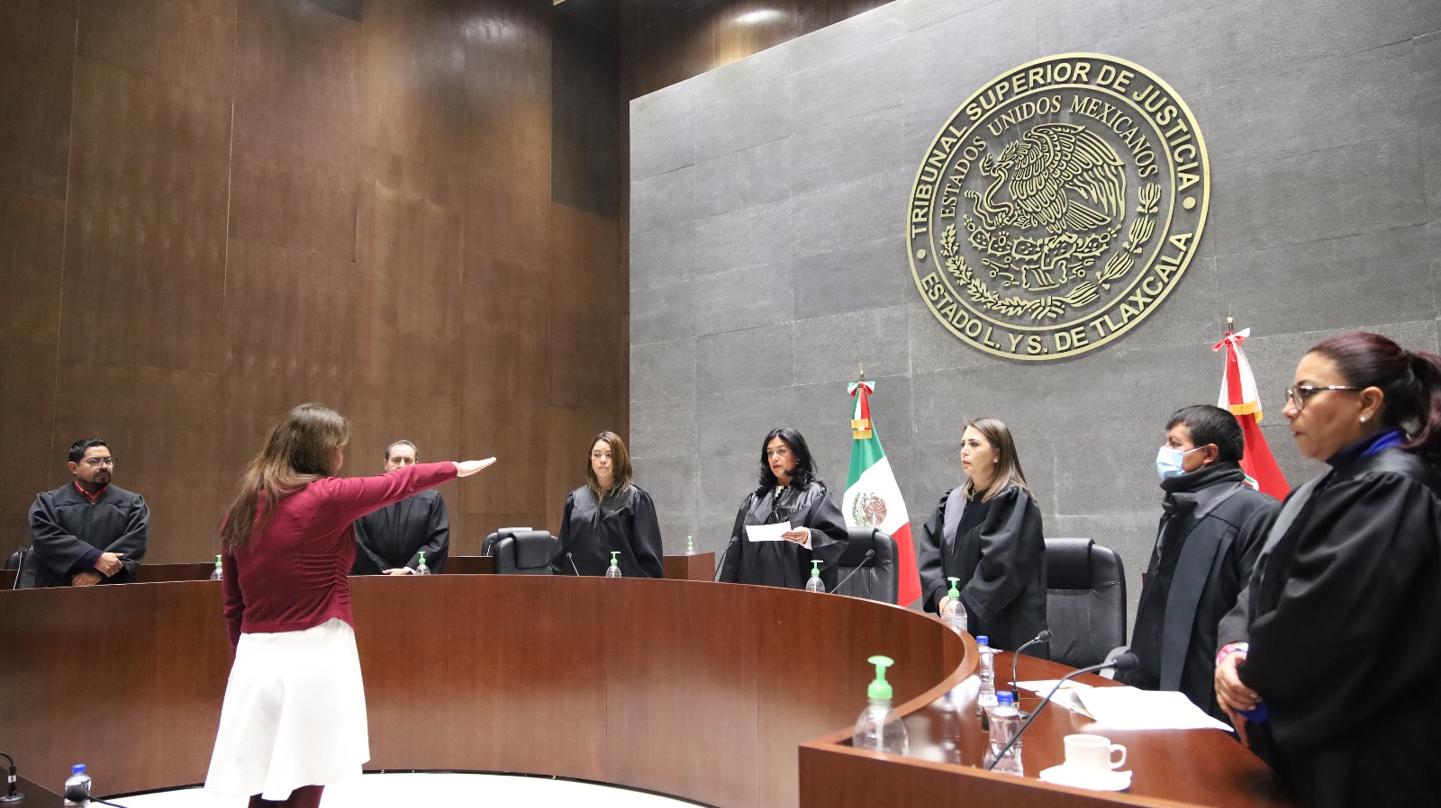 Rinde protesta Rita Torres Pérez como secretaria general de acuerdos del TSJE