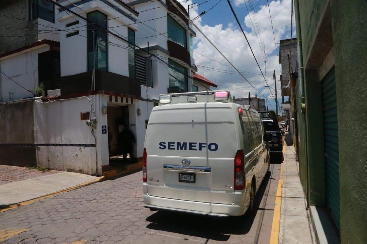 Tras caer de un andamio muere un adulto en clínica de Zacatelco