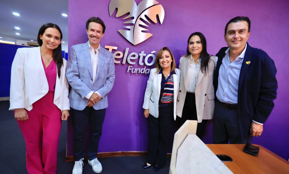 Visita Lorena Cuéllar centro de rehabilitación e inclusión infantil teletón en CDMX