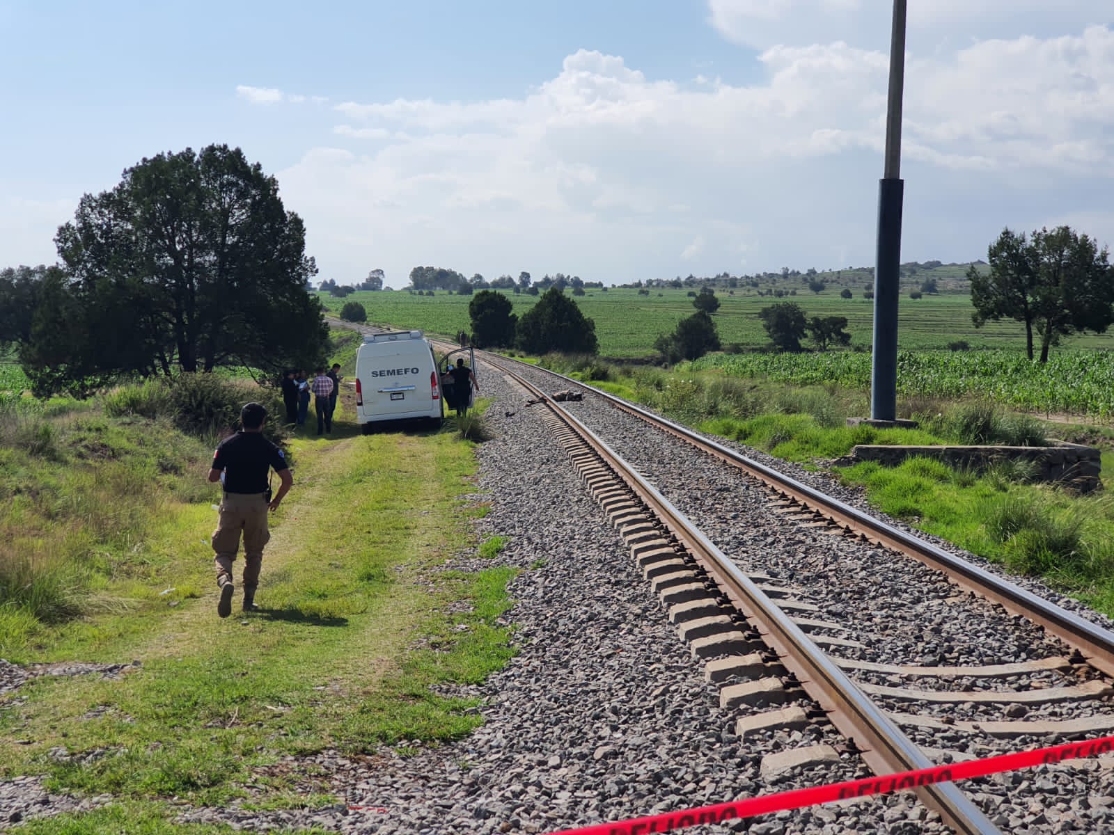 Amputado de pies por el tren, muere un hombre, en Muñoz de Domingo Arenas 