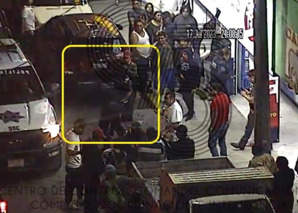 En Chiautempan policías rescatan a presunto asaltante de ser linchado