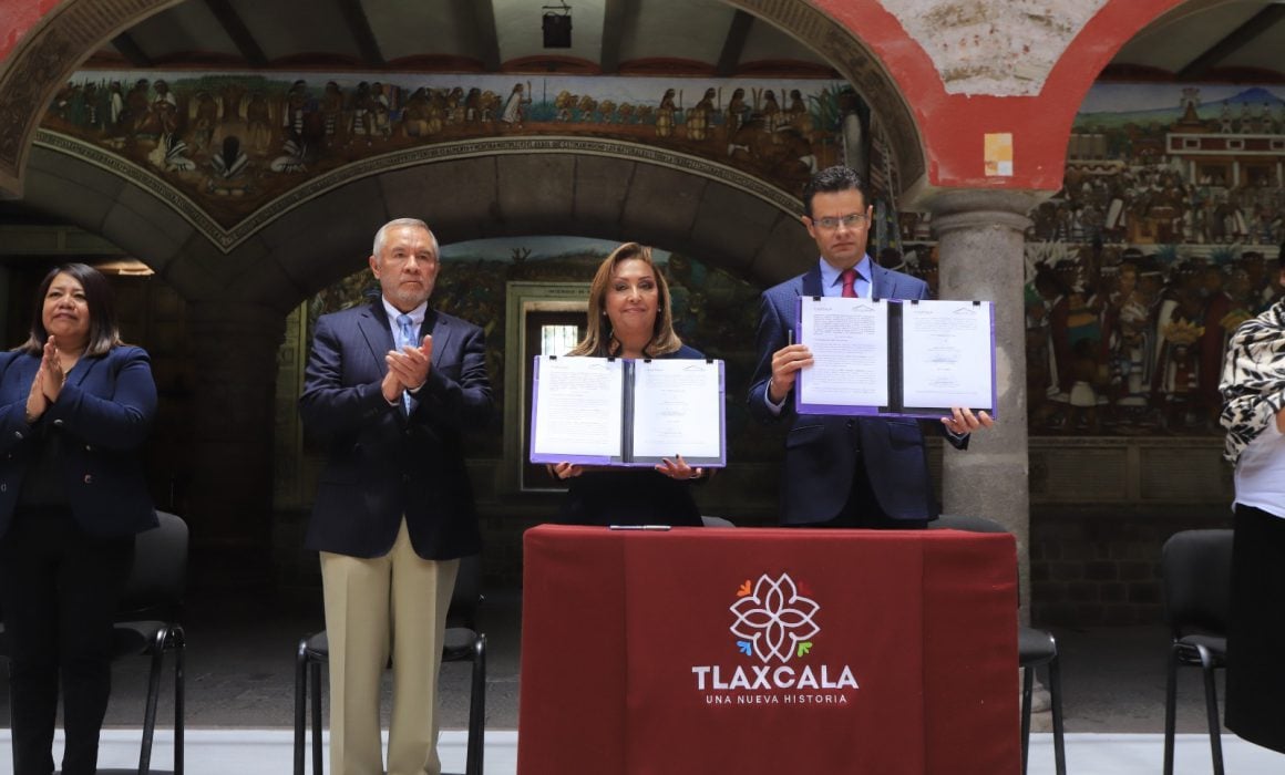 Signa gobierno y notarios acuerdo para escrituración y testamento accesibles