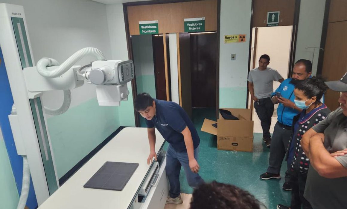 Recibe hospital IMSS-Bienestar de Tzompantepec cama de Rayos X