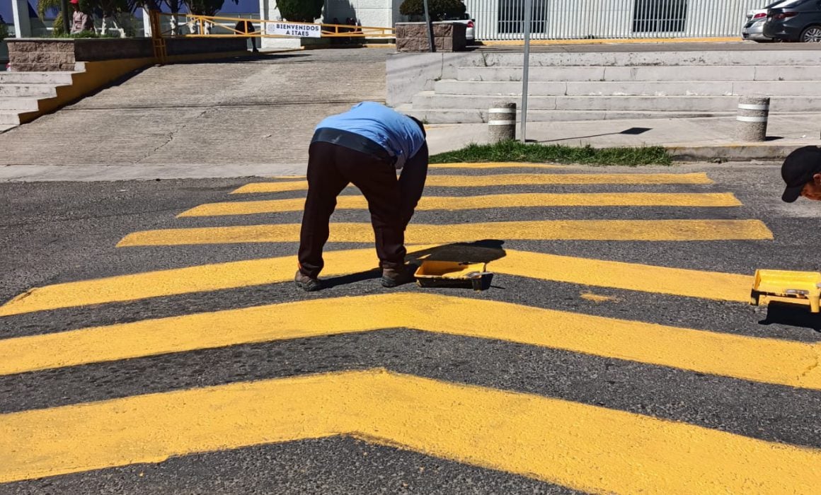 Ayuntamiento de Apetatitlán interviene boulevard en zona de hospitales
