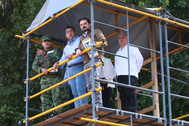 Céspedes realiza supervisión de reconstrucción del IMSS San Alejandro