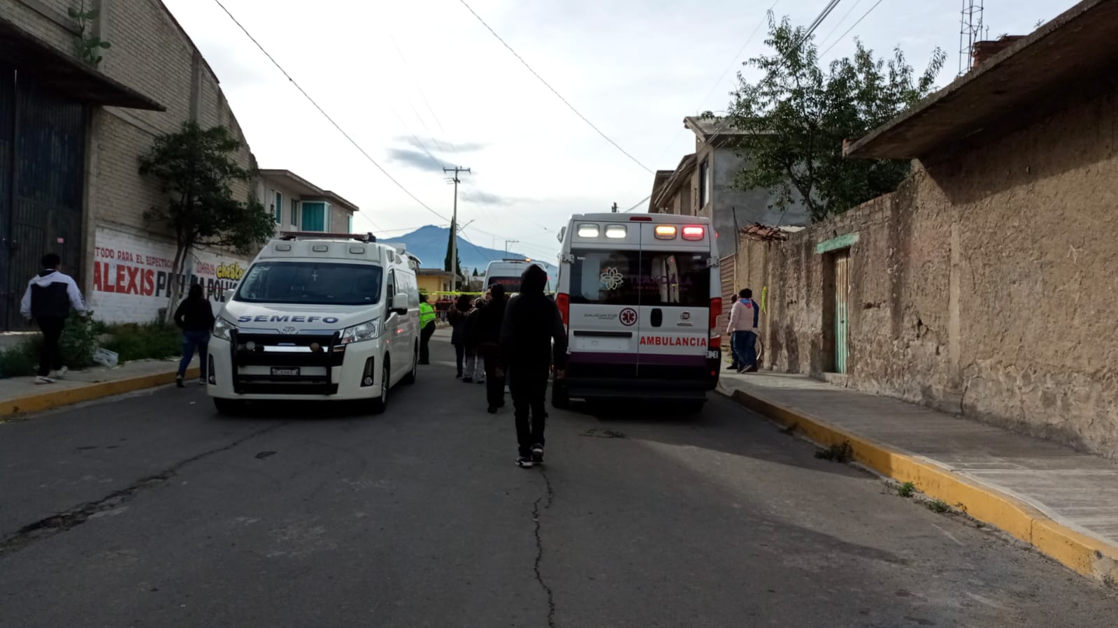 Muere mujer tras caer de una bicicleta en Tlaltelulco; familiares impiden trabajo de la PGJE