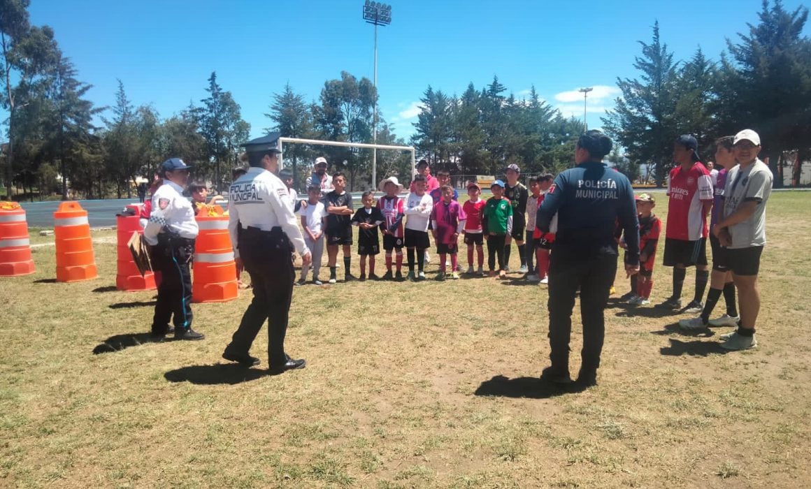Promueven educación vial para niños en curso de verano en Huamantla